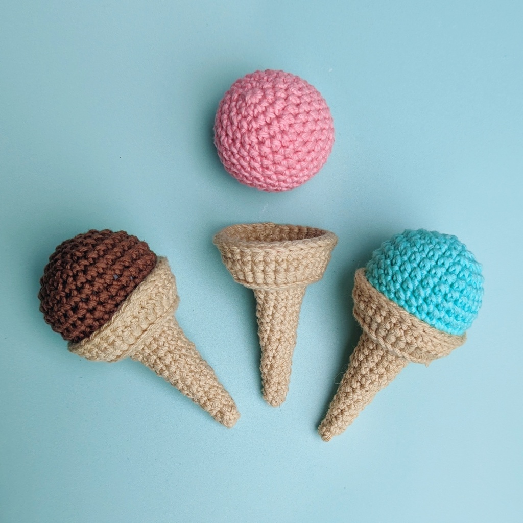 Free Ice Cream Cone + Scoop Crochet Pattern